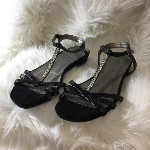 unisa shoes sandals